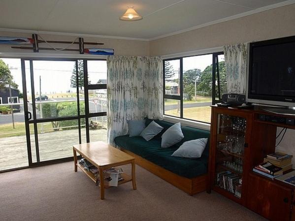 Waihi Beach Break - Waihi Beach Bach Экстерьер фото